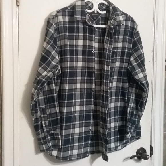 Logan Hill Flannel Shirt - Picture 7 of 8